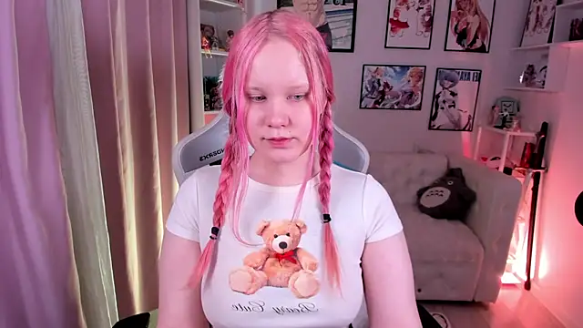 Snapshot of AnnieVibe chatting on 03/03/26, 05:41 AnnieVibe online show from 03/03/26, 05:41