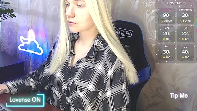 Shiny Victoria online show from 04/02/26, 09:29