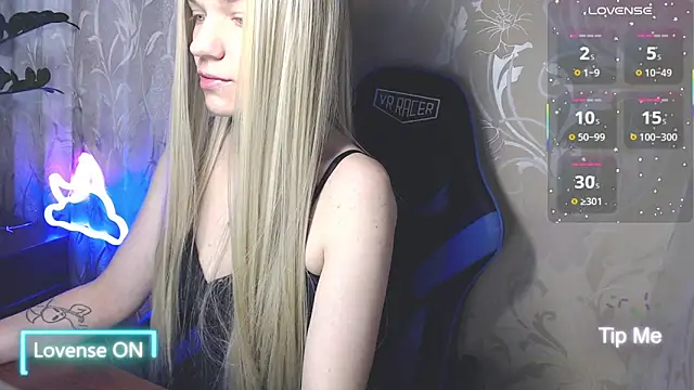 Shiny Victoria online show from 05/31/26, 07:59