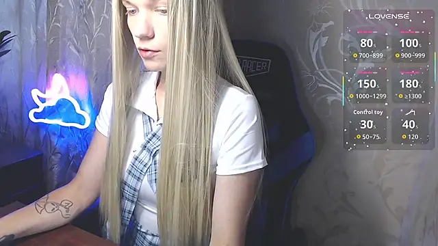 Shiny Victoria online show from 07/18/26, 08:29