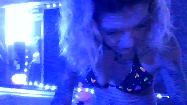 CrystalMaria8 online show from 07/21/26, 07:11