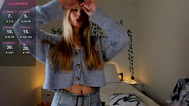 Snapshot of EllyMartinez chatting on 02/12/26, 05:41 EllyMartinez online show from 02/12/26, 05:41