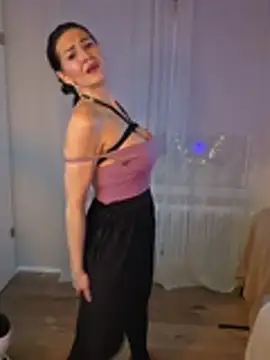 Bella Velour online show from 03/02/26, 07:15