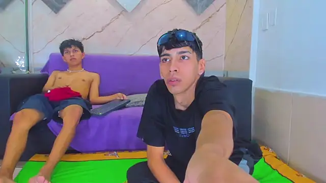 Snapshot of biig_boy chatting on 02/18/26, 07:21 biig boy online show from 02/18/26, 07:21