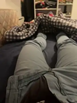 Snapshot of Enzo_2763 chatting on 02/04/26, 09:53 Enzo 2763 online show from 02/04/26, 09:53