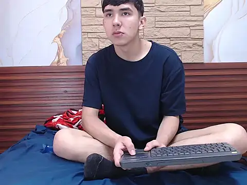 Snapshot of massimoferrera303av chatting on 02/20/26, 06:52 massimoferrera303av online show from 02/20/26, 06:52