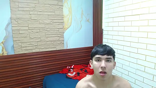 Snapshot of massimoferrera303av chatting on 03/02/26, 09:32 massimoferrera303av online show from 03/02/26, 09:32