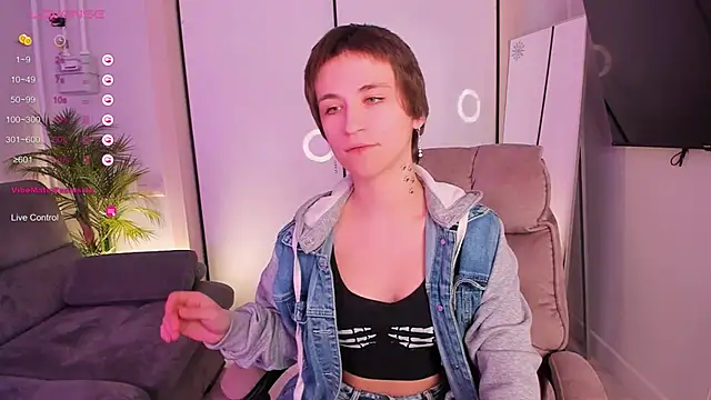 Snapshot of AutumnWhisper chatting on 02/03/26, 09:31 AutumnWhisper online show from 02/03/26, 09:31