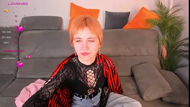 Snapshot of AutumnWhisper chatting on 03/02/26, 08:37 AutumnWhisper online show from 03/02/26, 08:37