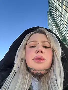 Snapshot of Chiibi chatting on 02/23/26, 09:50 Chiibi online show from 02/23/26, 09:50