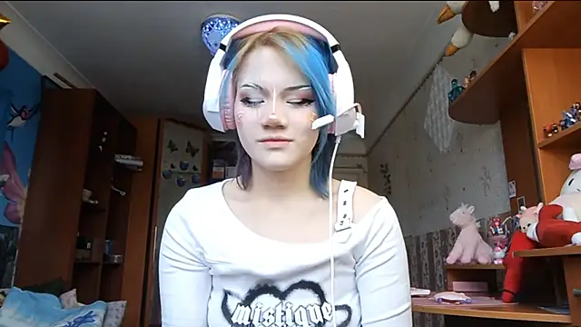 Snapshot of KathernSaulters chatting on 02/02/26, 06:56 KathernSaulters online show from 02/02/26, 06:56