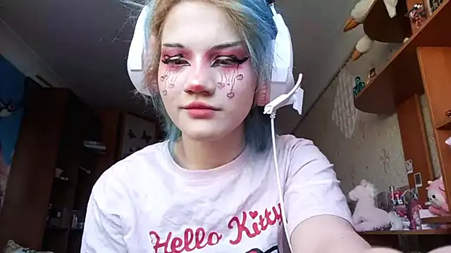 Snapshot of KathernSaulters chatting on 02/11/26, 06:07 KathernSaulters online show from 02/11/26, 06:07