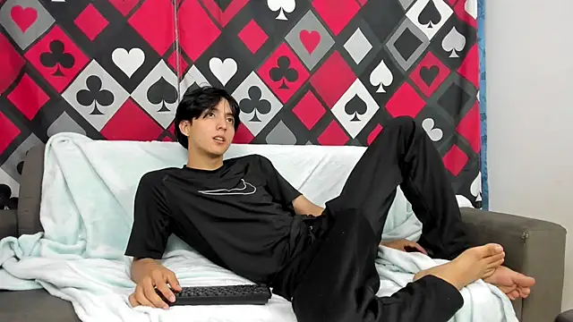 Snapshot of Steerlingxvx chatting on 02/07/26, 01:20 Steerlingxvx online show from 02/07/26, 01:20