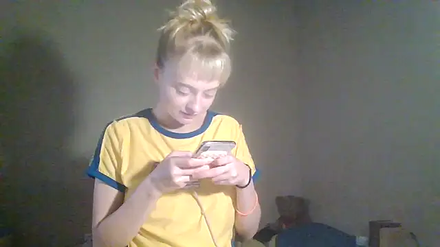 KiwiDreamy1 online show from 02/10/26, 11:20