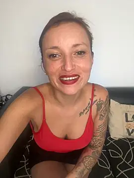 Snapshot of Cherryboom20 chatting on 02/12/26, 10:05 Cherryboom20 online show from 02/12/26, 10:05