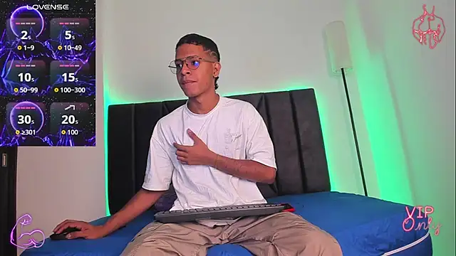 StellayDrake online show from 02/15/26, 01:41