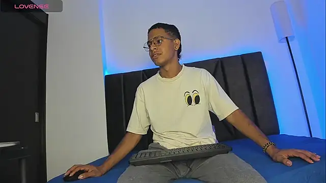 StellayDrake online show from 02/20/26, 01:33