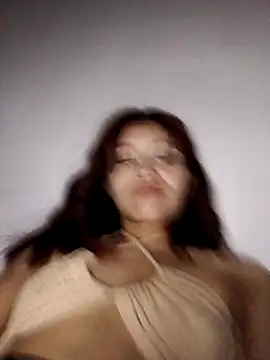 Snapshot of Eveeuu chatting on 02/18/26, 02:07 Eveeuu online show from 02/18/26, 02:07