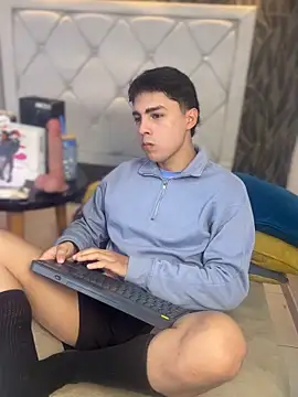 Samu Hott online show from 03/04/26, 08:26