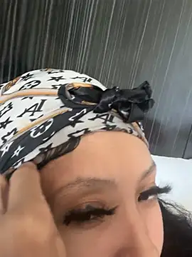 itzstarrbaby online show from 02/04/26, 09:53