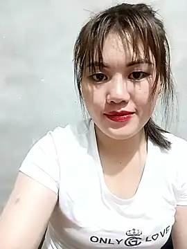 Snapshot of Anna_516 chatting on 02/25/26, 12:37 Anna 516 online show from 02/25/26, 12:37