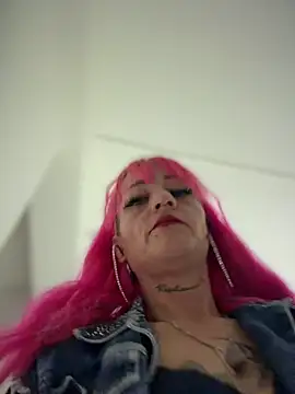 Snapshot of Karolaiin_LS chatting on 02/17/26, 07:42 Karolaiin LS online show from 02/17/26, 07:42