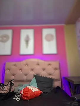 Snapshot of Karolaiin_LS chatting on 03/03/26, 07:31 Karolaiin LS online show from 03/03/26, 07:31