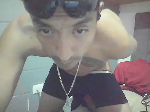 FierrudoMora777 online show from 05/18/26, 01:02