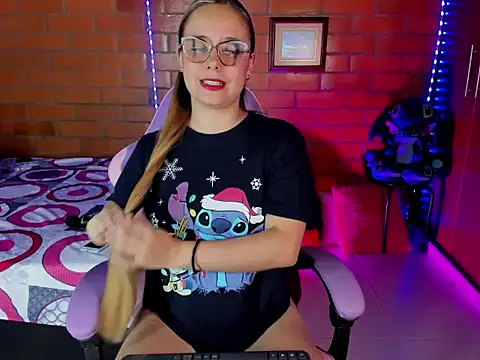 cristalprincess  online show from 02/23/26, 10:18