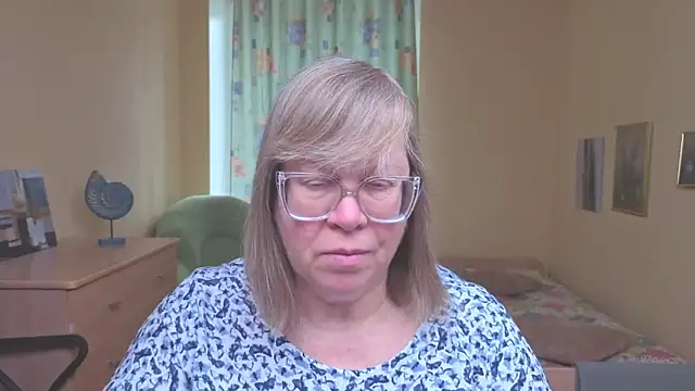 Snapshot of Emma_Eclipsee chatting on 02/16/26, 07:26 Emma Eclipsee online show from 02/16/26, 07:26