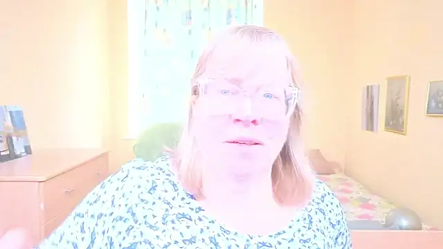 Snapshot of Emma_Eclipsee chatting on 02/25/26, 10:14 Emma Eclipsee online show from 02/25/26, 10:14