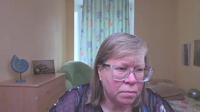Emma Eclipsee online show from 03/04/26, 10:32