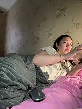 Snapshot of Naughtgirl_2026 chatting on 02/14/26, 02:14 Naughtgirl 2026 online show from 02/14/26, 02:14