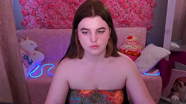 KristiFoxy online show from 05/14/26, 02:02