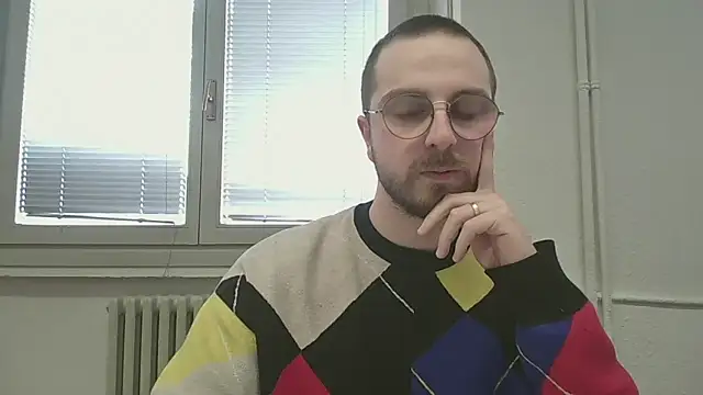 Snapshot of ItalianAlex chatting on 04/01/26, 01:12 ItalianAlex online show from 04/01/26, 01:12