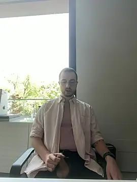 ItalianAlex online show from 06/01/26, 10:06