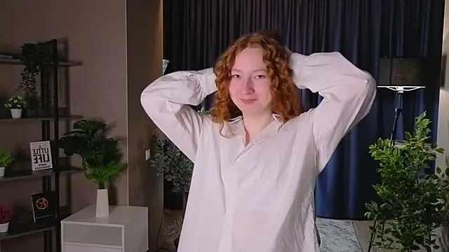 Snapshot of MaraButtrey chatting on 02/06/26, 01:10 MaraButtrey online show from 02/06/26, 01:10