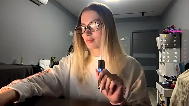 Snapshot of SoftnessMila chatting on 02/15/26, 03:42 SoftnessMila online show from 02/15/26, 03:42