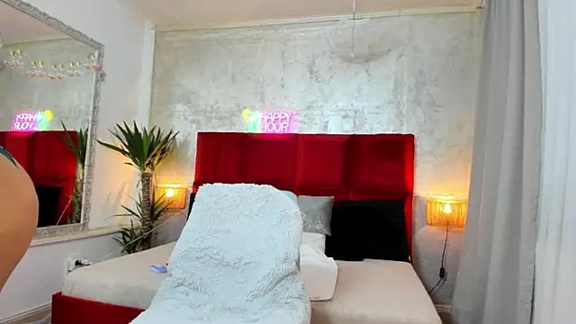 YasmineDelight online show from 04/02/26, 07:17