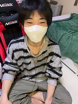 Snapshot of Mura109905 chatting on 02/22/26, 12:26 Mura109905 online show from 02/22/26, 12:26