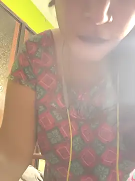 06Rozi online show from 03/29/26, 07:41