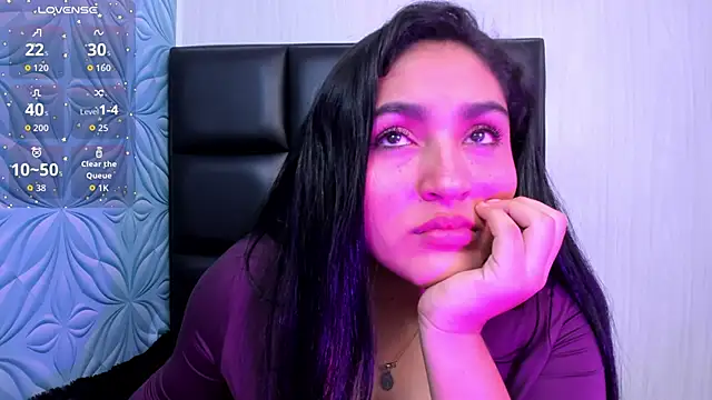 Lya dubois  online show from 02/06/26, 08:51