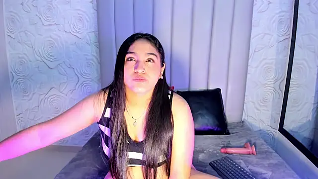 Lya dubois  online show from 03/15/26, 02:01