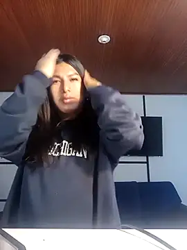 Snapshot of MeelFox chatting on 02/23/26, 12:13 MeelFox online show from 02/23/26, 12:13