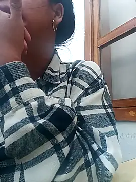 MeelFox online show from 03/19/26, 12:42