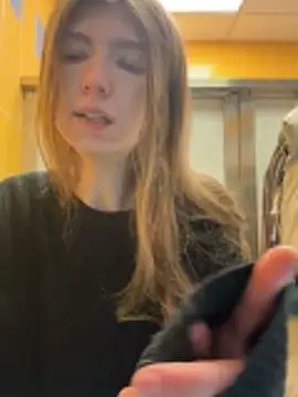 Bubble Chloe online show from 02/12/26, 12:11