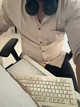 Snapshot of Rah0091 chatting on 02/23/26, 08:01 Rah0091 online show from 02/23/26, 08:01