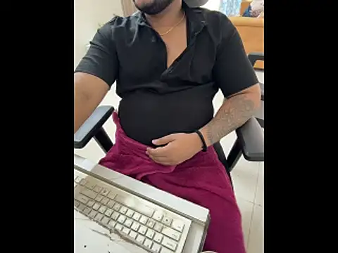 Snapshot of Rah0091 chatting on 02/25/26, 06:45 Rah0091 online show from 02/25/26, 06:45