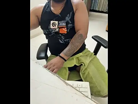 Rah0091 online show from 03/18/26, 06:33