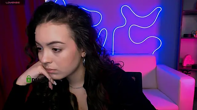 Snapshot of jennifer_sheil chatting on 02/24/26, 10:35 jennifer sheil online show from 02/24/26, 10:35